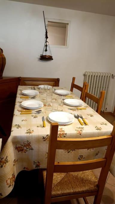 Taverna Abitazione A 15 Km Da Firenze Prato  Buitenkant foto